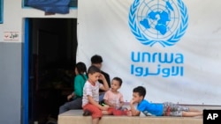 İsrail, BM'ye bağlı yardım kuruluşu UNRWA'nın Filistin topraklarında faaliyetlerini kısıtladı